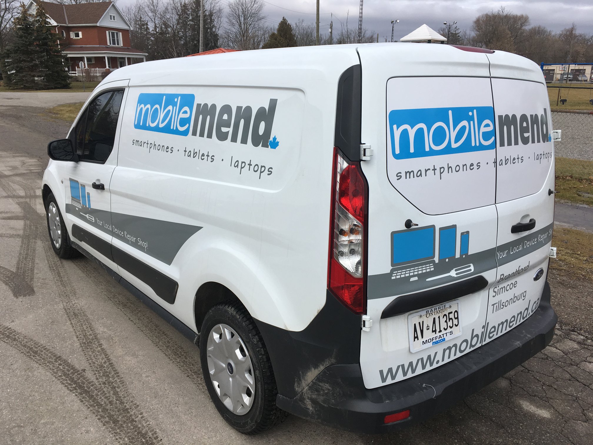 Full and partial vehicle wrap design options