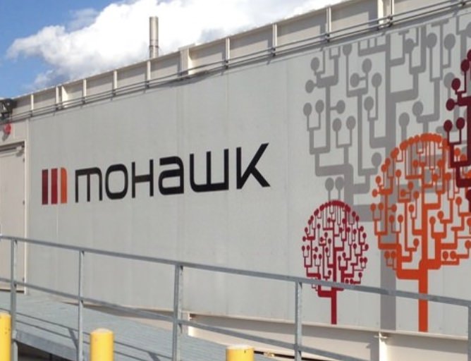 Durable container wrap material for outdoor environments