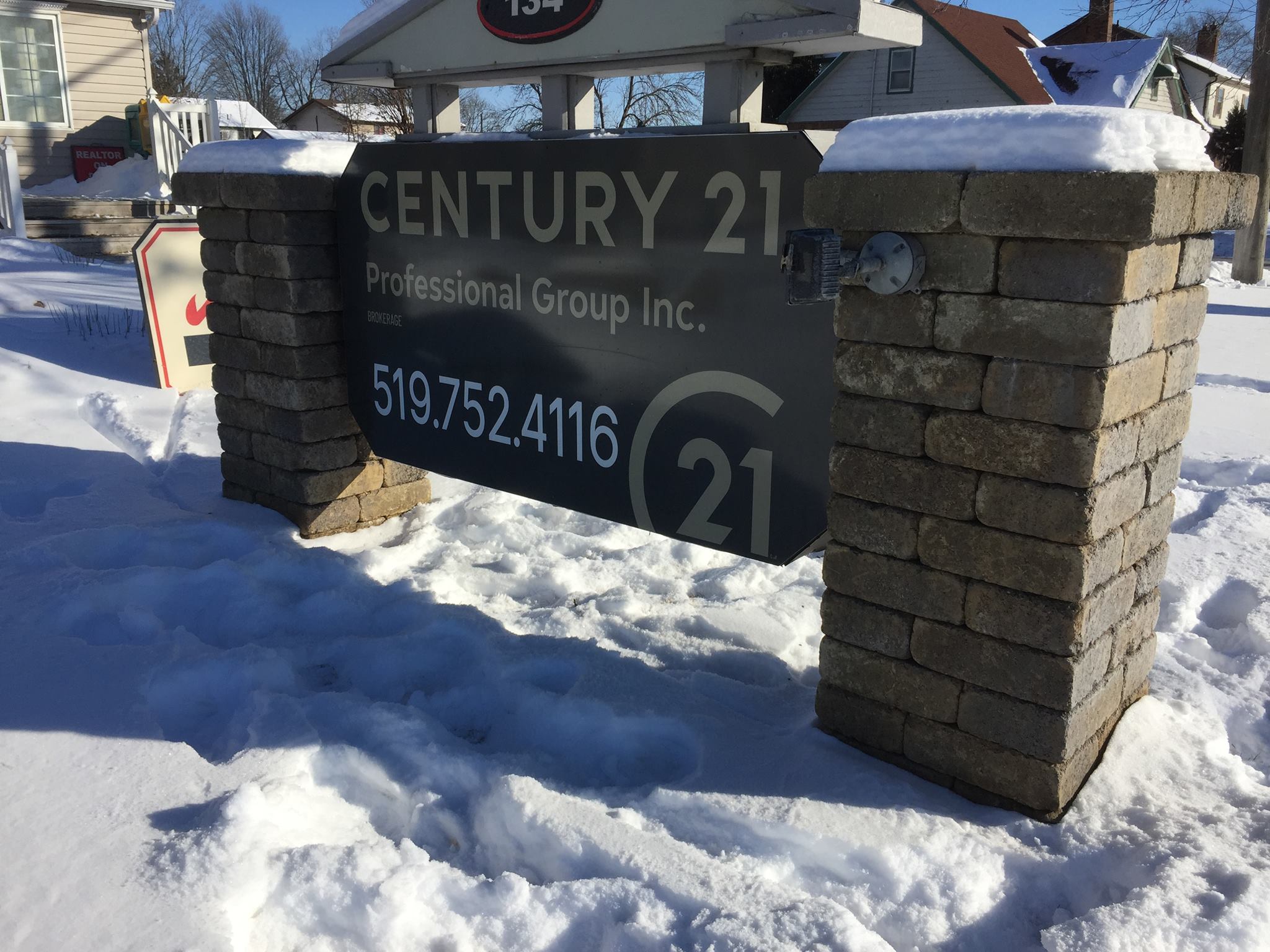 Brantford real estate and construction signage partner