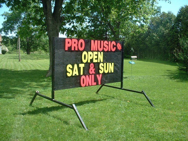 Shop For Custom Outdoor Street Advertising Signage in Brantford Ontario